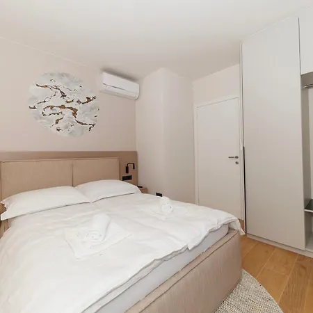 公寓 Luxury By Belmont Realty