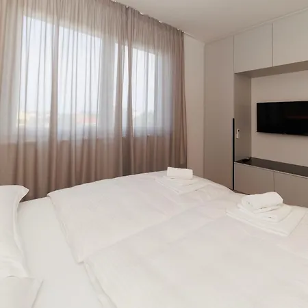 公寓 Luxury By Belmont Realty 扎顿