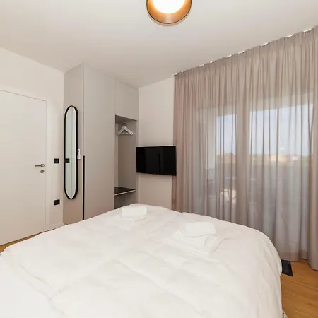 公寓 Luxury By Belmont Realty