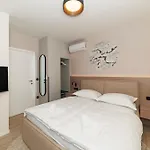 Appartement Luxury By Belmont Realty