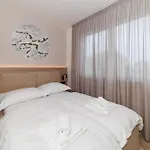 Appartement Luxury By Belmont Realty *