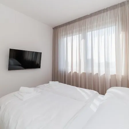 Luxury By Belmont Realty * Zaton (Zadar)