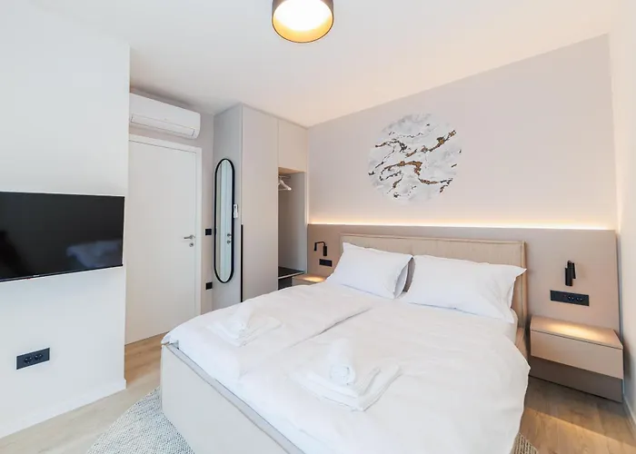 Luxury By Belmont Realty Lejlighed *